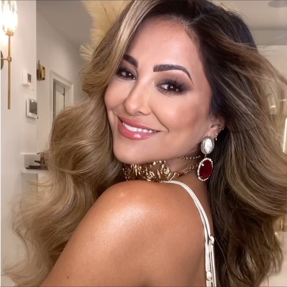 NWT Zara Butterfly Choker - Picture 3 of 16